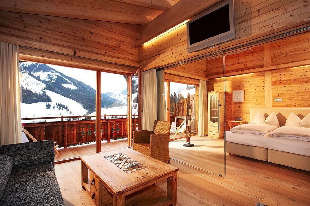 זאלבך הינטרגלם Art & Ski-In Hotel Hinterhag חדר תמונה