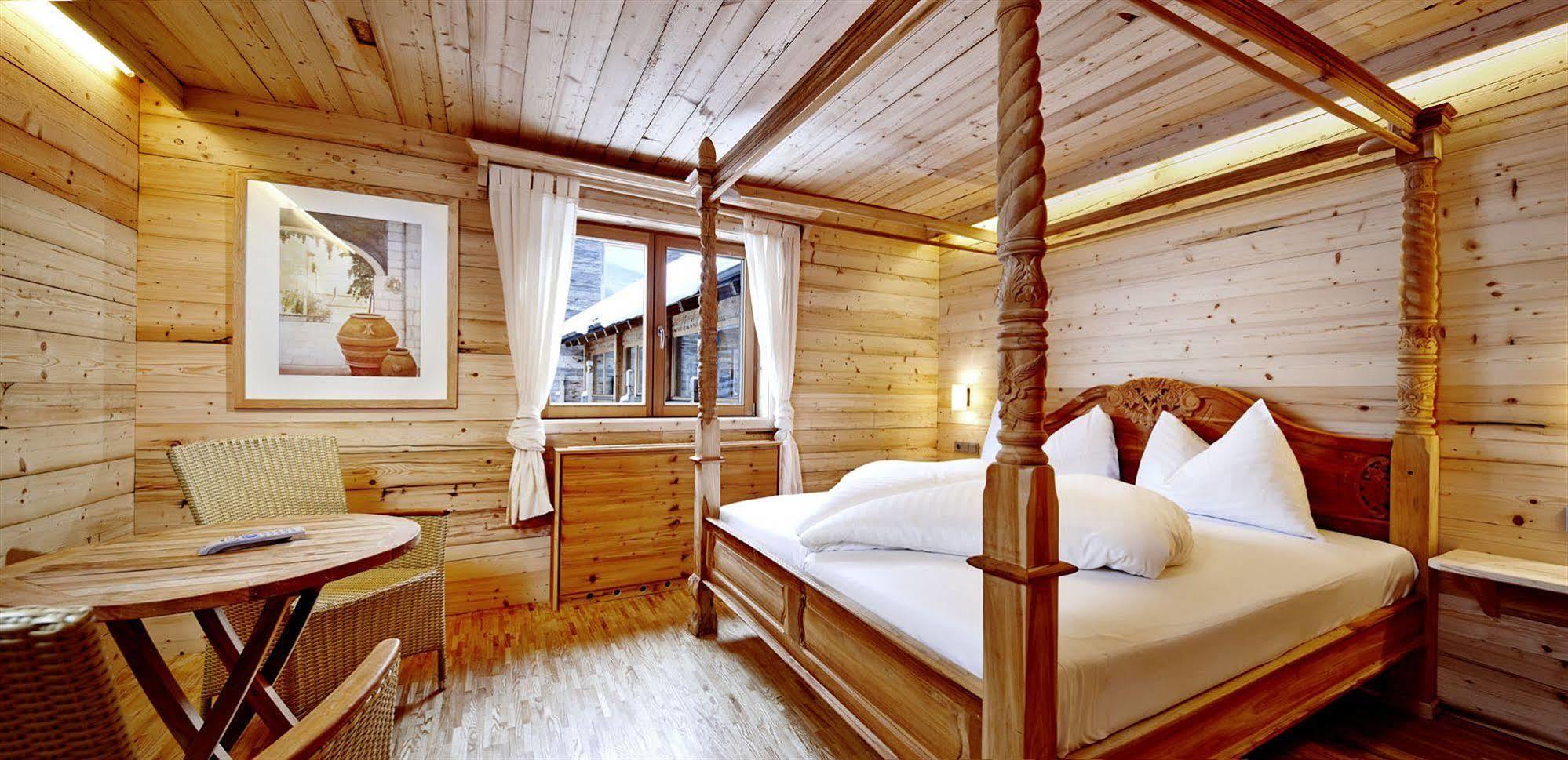 זאלבך הינטרגלם Art & Ski-In Hotel Hinterhag חדר תמונה