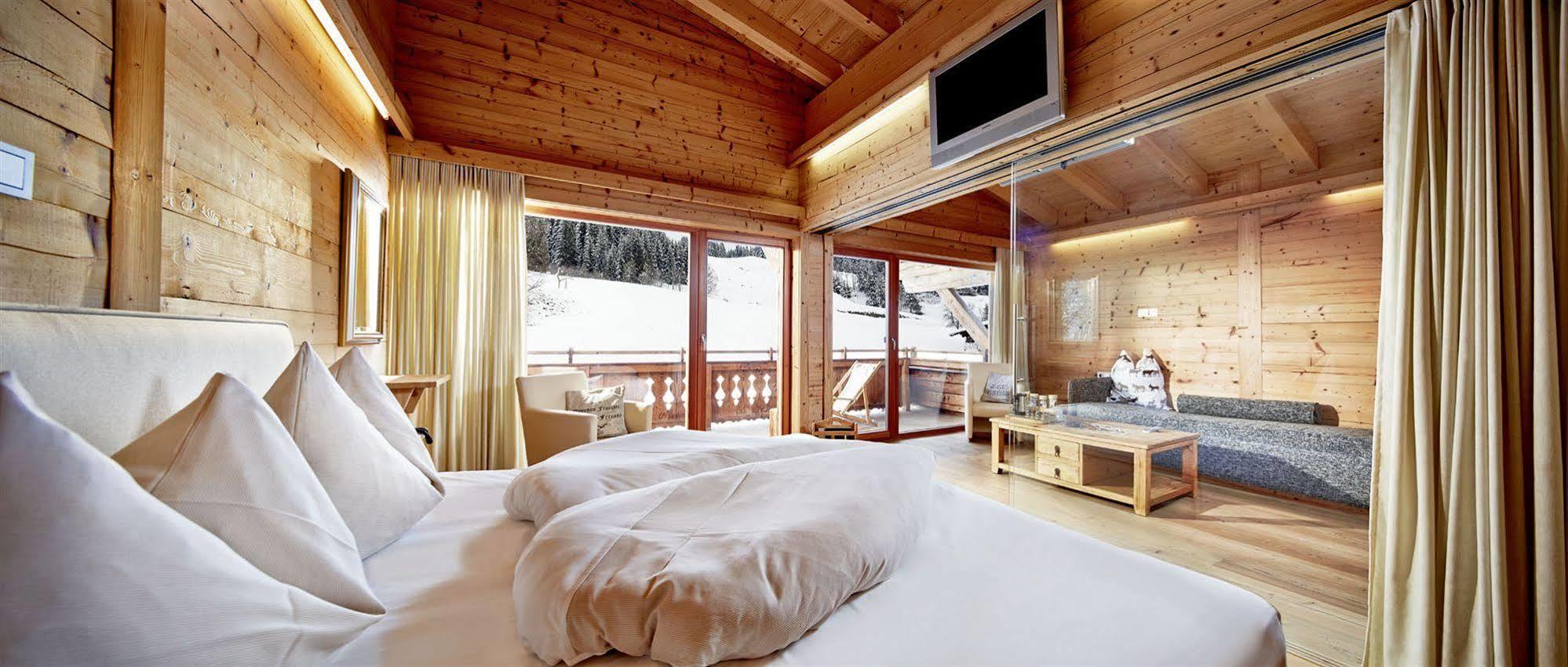 זאלבך הינטרגלם Art & Ski-In Hotel Hinterhag חדר תמונה
